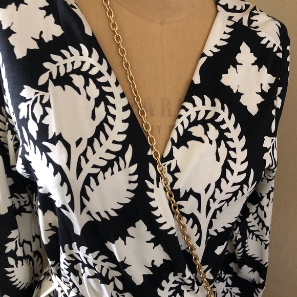 DIane von Furstenberg - jersey/silk wrap dress - Picture 5 of 8